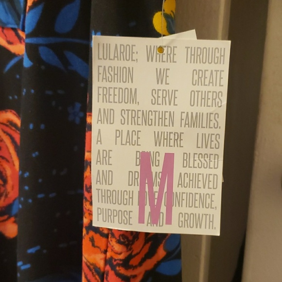 Lularoe - Picture 3 of 3